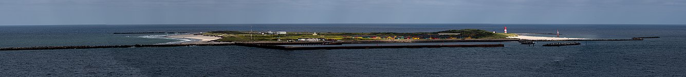 Blick auf die Insel Düne vom Oberland der Insel Helgoland