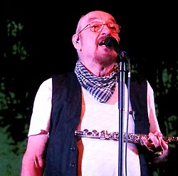 Ian_Anderson_-_Jethro_Tull_live_in_Cambridge_23rd_April_2024_(53689738200).jpg