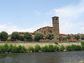 The Allier River and the Saint Gal Collegiate church.