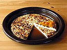 Сыр Leipäjuusto с морошковым джемом.jpg