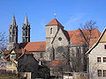 Die Liebfrauenkirche Arnstadt von Süden mit den beiden Westtürmen – sowie dem mittleren Turm über dem Querschiff