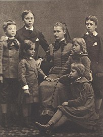 Their 7 children. Middle: Sophie Mannerheim; left: Carl, August and Johan; right: Annicka and Carl Gustaf Emil (i.e. Gustaf); sitting: Eva, c. 1880