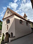 Maria-Hilf-Kirche mit Friedhof in Kardaun