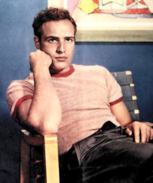 Marlon Brando in 1950.png