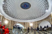 Round middle escalator hall