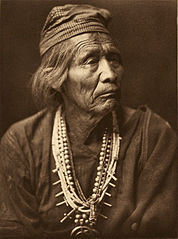 Navajo medicine man, 1904