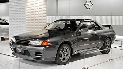 400px-Nissan_Skyline_R32_GT-R_001.jpg