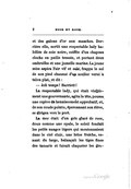 et des galons d’or aux manches. Derrière elle, sortit une respectable lady habillée de soie noire, coiffée d’un chapeau cloche en paille tressée, et portant deux ombrelles et une jumelle marine. La jeune miss aspira l’air vif et salé, frappa le sol de son pied chaussé d’un soulier verni à talon plat, et dit : — Joli temps ! Harriett ! La respectable lady, qui était visiblement une gouvernante, agita la tête, poussa une espèce de hennissement approbatif, et, de son coude pointu, éperonnant son élève, se dirigea vers le port. La mer était d’un gris glacé de rose, doux comme une opale, le soleil fondait les petits nuages légers qui moutonnaient dans le ciel clair, une brise fraîche, venant du large, balançait les tiges fines des tamaris et faisait claqueter les