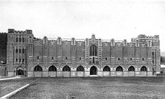 Old Hayes Gym 1910.jpg