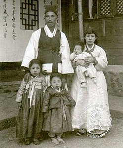 Família tradicional coreana del segle xix