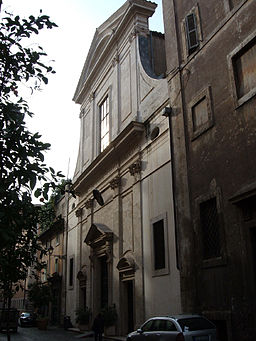 Kyrkans exteriör vid Via Giulia.