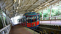 六甲山上站站台和1、3号车