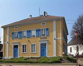 La mairie.