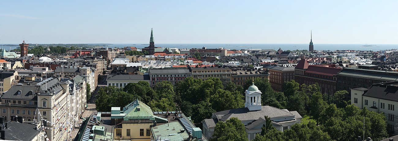 Ett panorama över södra Helsingfors, fotograferat från hotell Torni