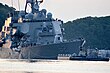 Die beschädigte USS Fitzgerald vor Yokosuka