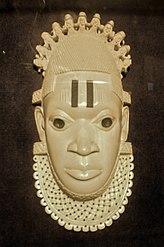Masque en ivoire du Royaume du Bénin.