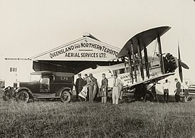 Первое прибытие QANTAS DH.61 Apollo, доставившего почту в Брисбен, 23 апреля 1929 года