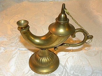 English: Genie lamp, oil lamp, Aladdin's lamp,...