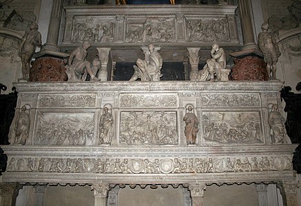 Sarcophage inférieur