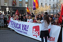 IU politicians heading a march during the 14 April 2018 republican demonstration in Madrid. Manifestacion 14 de Abril 2018 (41494395111).jpg