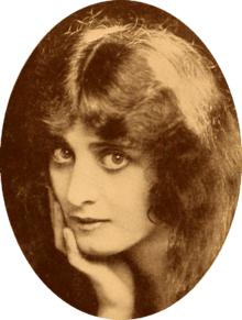 Margarita Fischer 1917.png