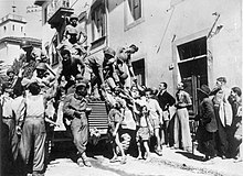 Brazilian troops arrive in the city of Massarosa, Italy, September 1944 Massarosaw.jpg