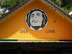 Fronton du « One Love café »