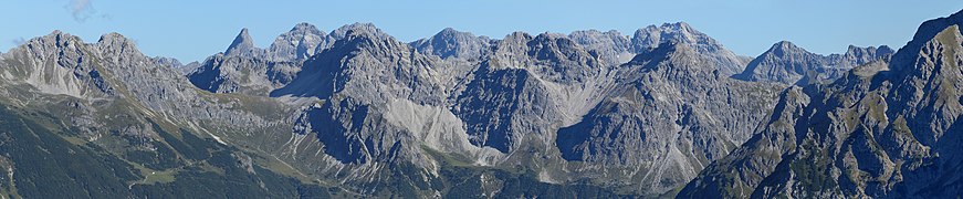 Hochgehrenspitze, Oberstdorfer Hammer­spitze, Trettach­spitze, Mädele­gabel, Schaf­alpen­köpfe