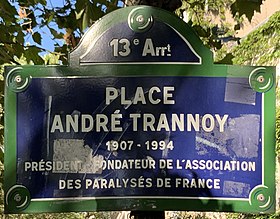 Voir la plaque.