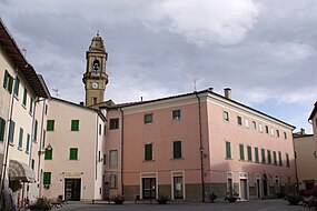 PomarancePiazzaDeLarderelCampanileSGiovanniBattista.JPG