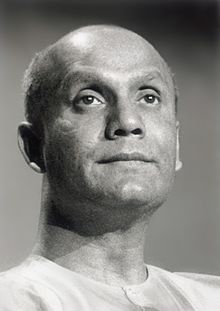 Sri-Chinmoy-meditate-2.jpg