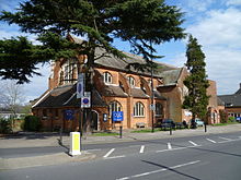 St Andrew's Southgate, west side. St Andrew's church, Southgate 8 April 2016 01.JPG