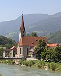 Stadtpfarrkirche St. Andreas mit Friedhofskapelle