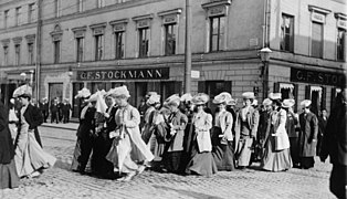 Finnish feminists c.1900