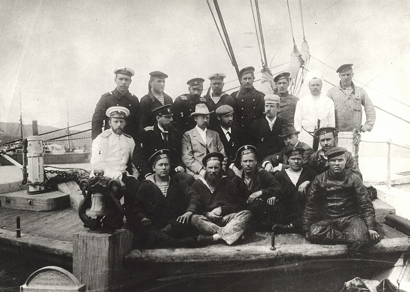 Участники экспедиции на борту шхуны «Заря» (1900)