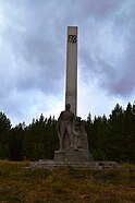 Monument rahvahanikoiden sodan vägimehile Izvoz-mägel (2018)