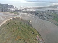 Posnetek iz zraka Suttonske ožine, ki povezuje Howth Head in okrožje Dublin