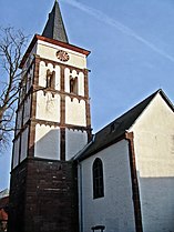 Die Kirche von Westen
