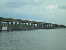 Мост Шарля де Голля (Монреаль) .JPG