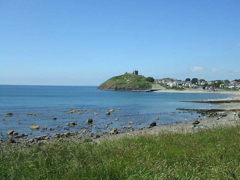 Criccieth beach.JPG