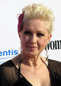 Cyndi Lauper vuonna 2008.
