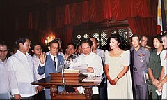 Ferdinand Marcos 1986 inauguration.jpg