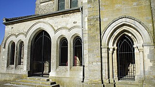 La galerie champenoise à côté de la tour.