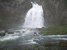 Cascade sur le Flumen.