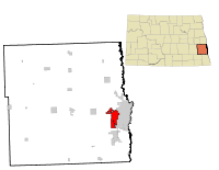 ノースダコタ州におけるカス郡（右上図）およびウェストファーゴ市の位置の位置図