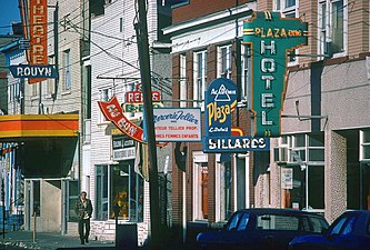 Rue commerciale de Rouyn dans les années 1970.