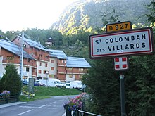 Panneau routier d'entrée à Saint-Colomban-des-Villards en Maurienne