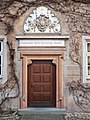 Hauptportal des Jesuitennoviziats (1604), heute Teil des Klinikums Mutterhaus der Borromäerinnen, Krahnenstraße