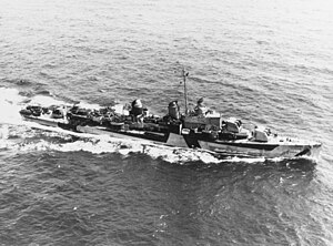 USS Meredith (DD-726) seen here at sea, ngày 16 tháng 4 năm 1944.