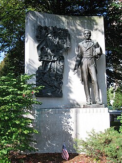 Uncle Sam Memorial Statue, Arlington, Ma - ĝenerala view.jpg